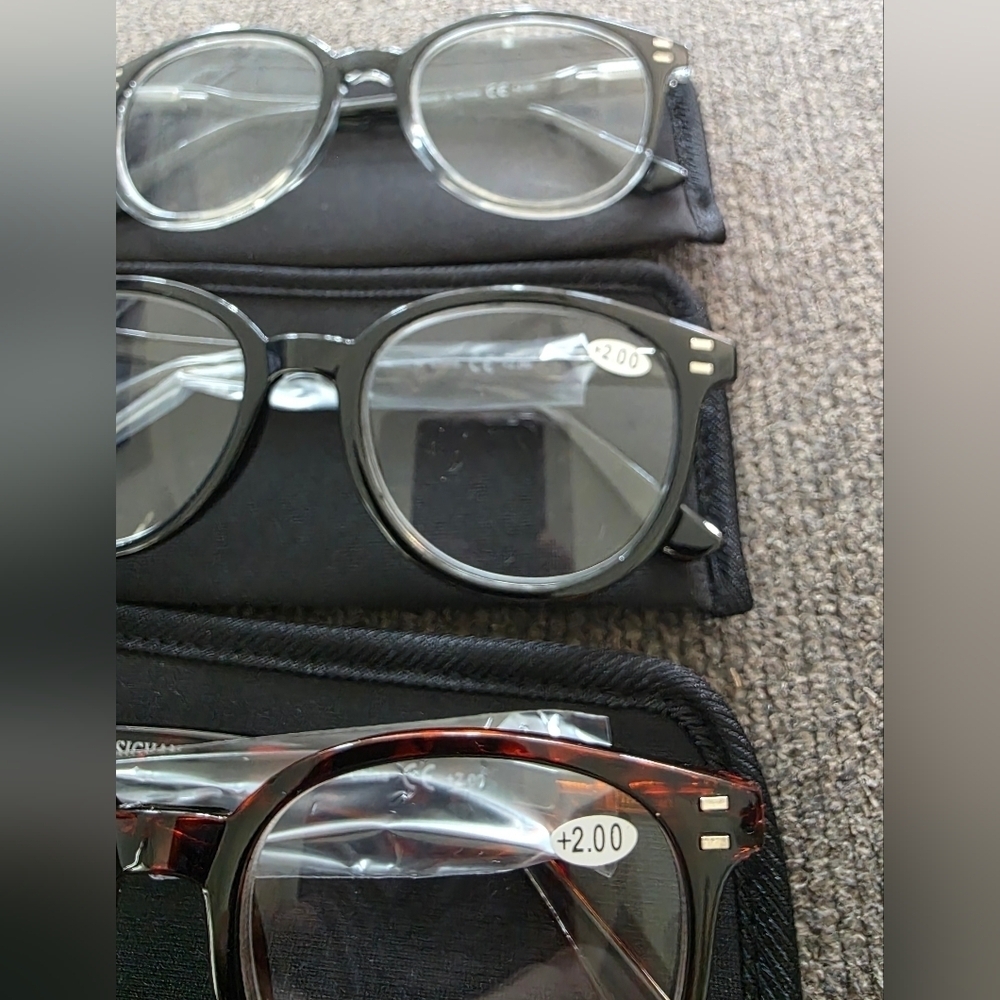 Reader Glasses Strength 2.00 Set Of Three - Picture 2 of 2